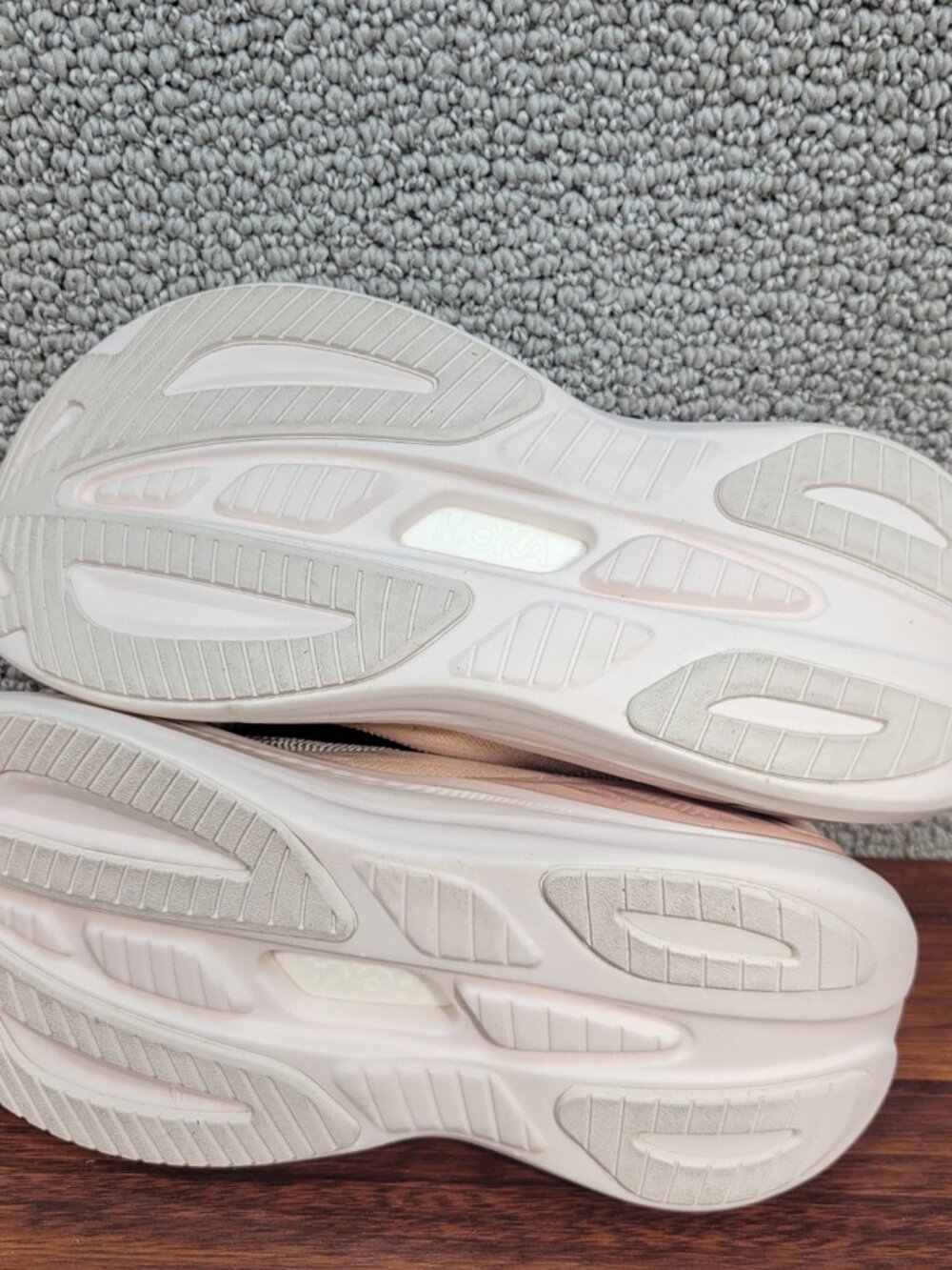 Hoka One One Skyward Laceless Women's Size 8B Rose Latte Rose Cream 1168877 - Picture 9 of 10